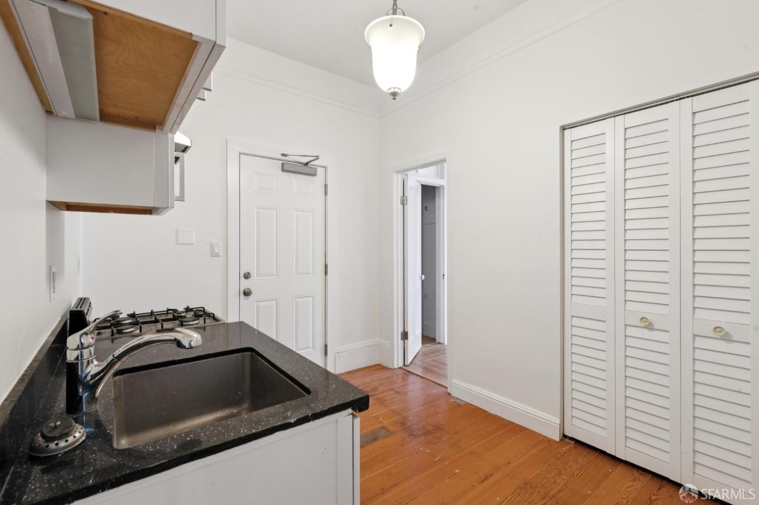 Detail Gallery Image 9 of 32 For 2906 Folsom St, San Francisco,  CA 94110 - – Beds | – Baths