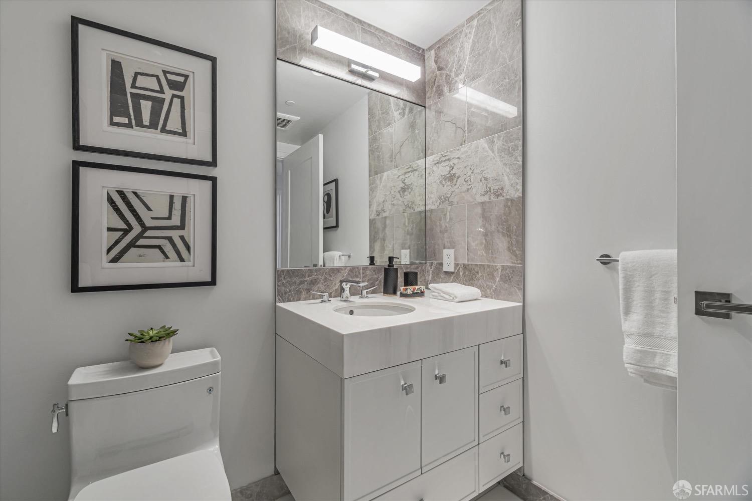 Detail Gallery Image 36 of 40 For 875 California St #202,  San Francisco,  CA 94108 - 2 Beds | 2 Baths