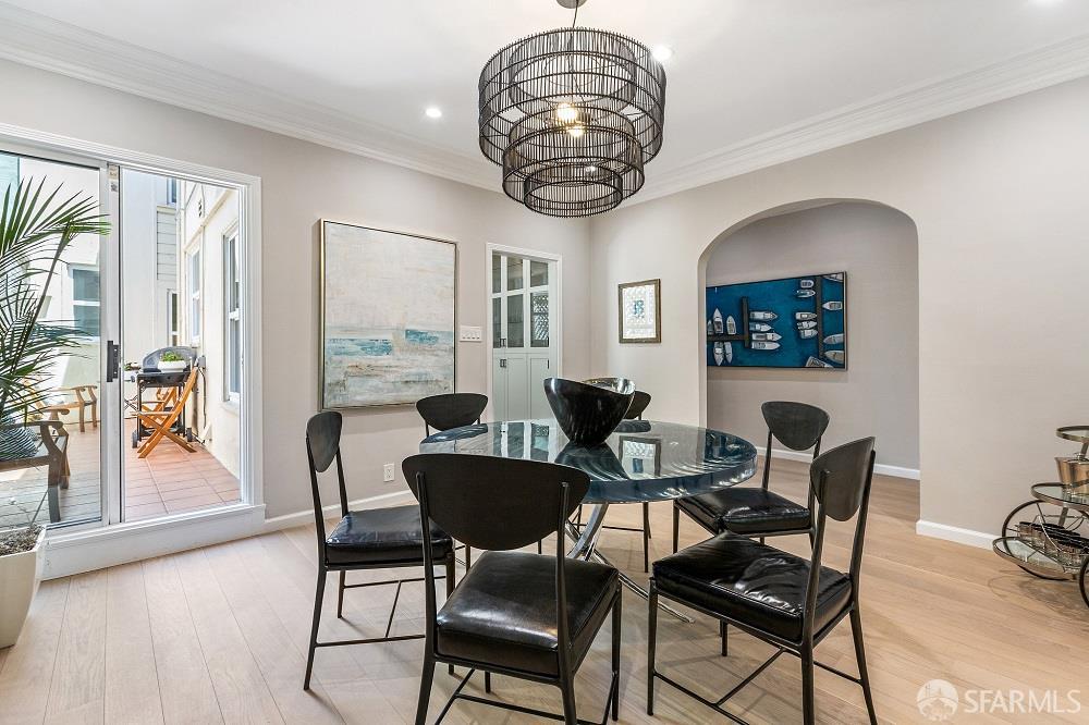 Detail Gallery Image 2 of 12 For 228 Mallorca Way, San Francisco,  CA 94123 - 3 Beds | 2 Baths