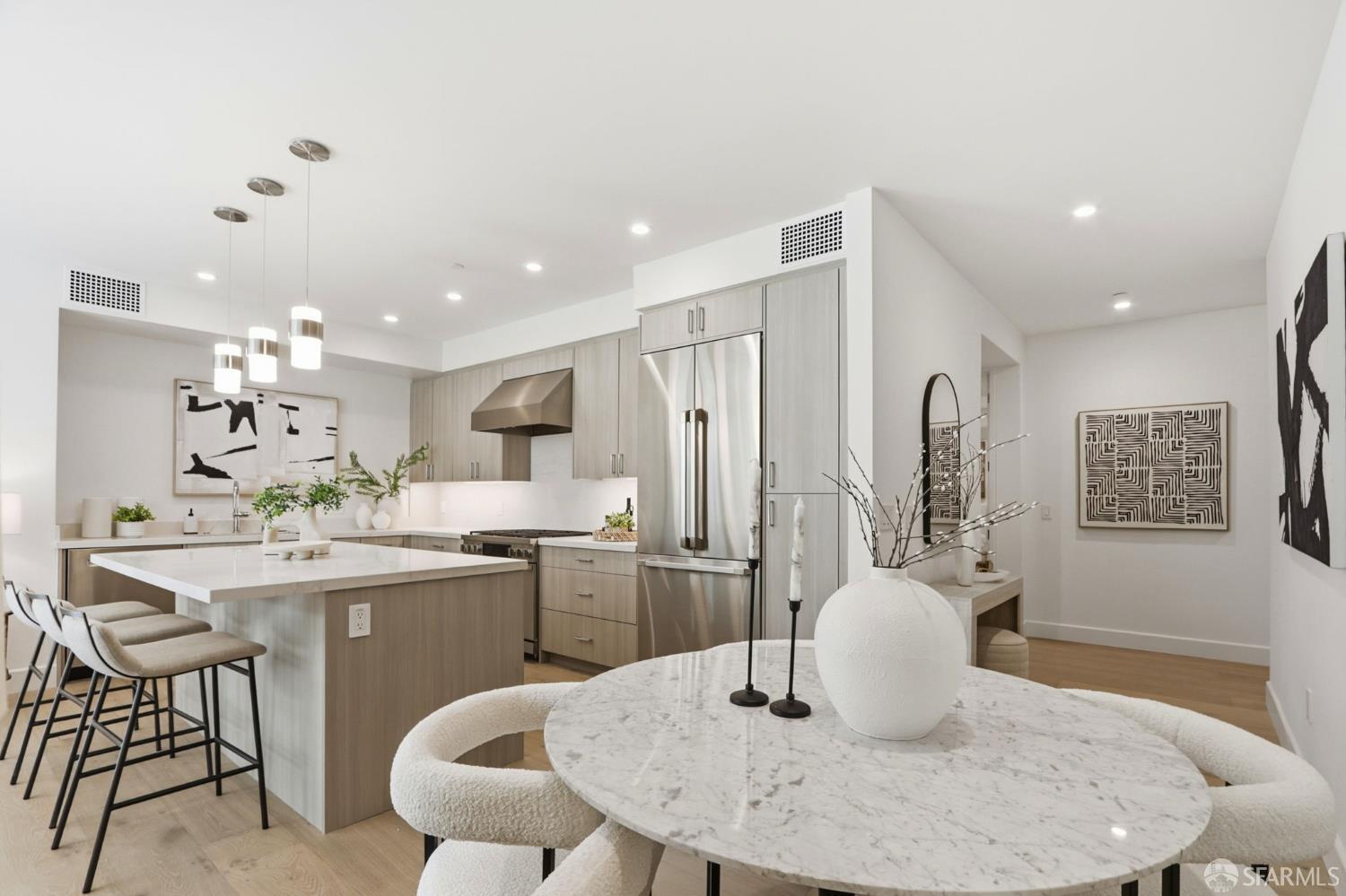 Detail Gallery Image 13 of 43 For 425 First St #14,  Los Altos,  CA 94022 - 1 Beds | 1/1 Baths