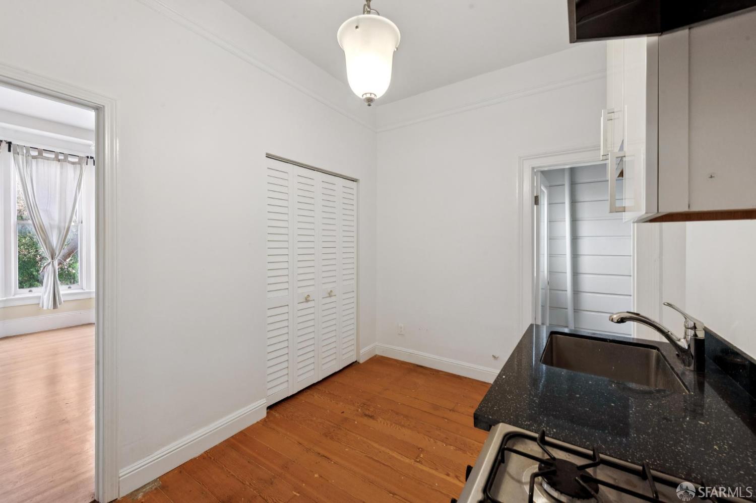 Detail Gallery Image 11 of 32 For 2906 Folsom St, San Francisco,  CA 94110 - – Beds | – Baths