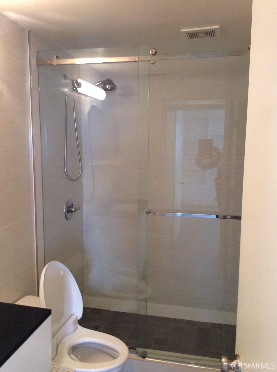 Detail Gallery Image 17 of 17 For 1590 Lyon St, San Francisco,  CA 94115 - 3 Beds | 2 Baths