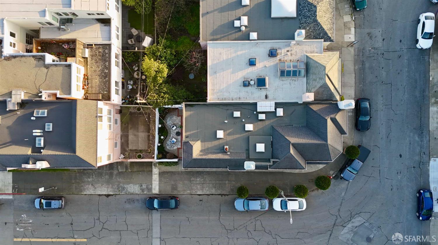 Detail Gallery Image 69 of 75 For 392 Ewing Ter, San Francisco,  CA 94118 - 3 Beds | 3 Baths