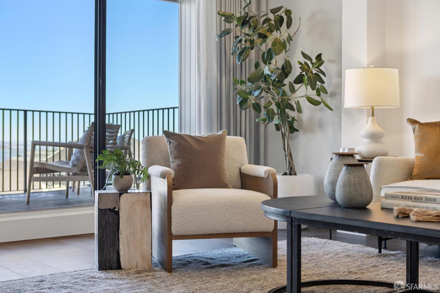 Detail Gallery Image 3 of 46 For 2295 Vallejo St #409,  San Francisco,  CA 94123 - 2 Beds | 2 Baths