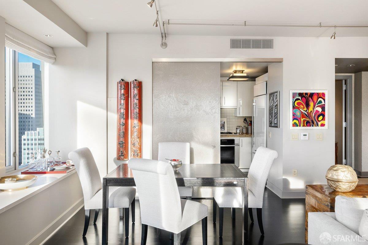 Photo #11: 426100716 Listing: Photo #11