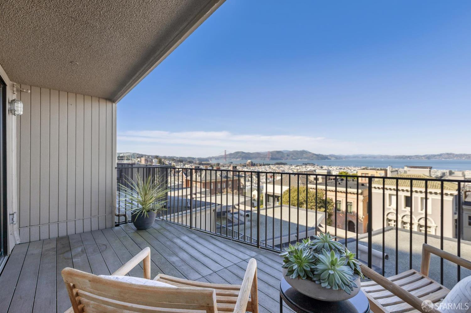 Detail Gallery Image 16 of 46 For 2295 Vallejo St #409,  San Francisco,  CA 94123 - 2 Beds | 2 Baths