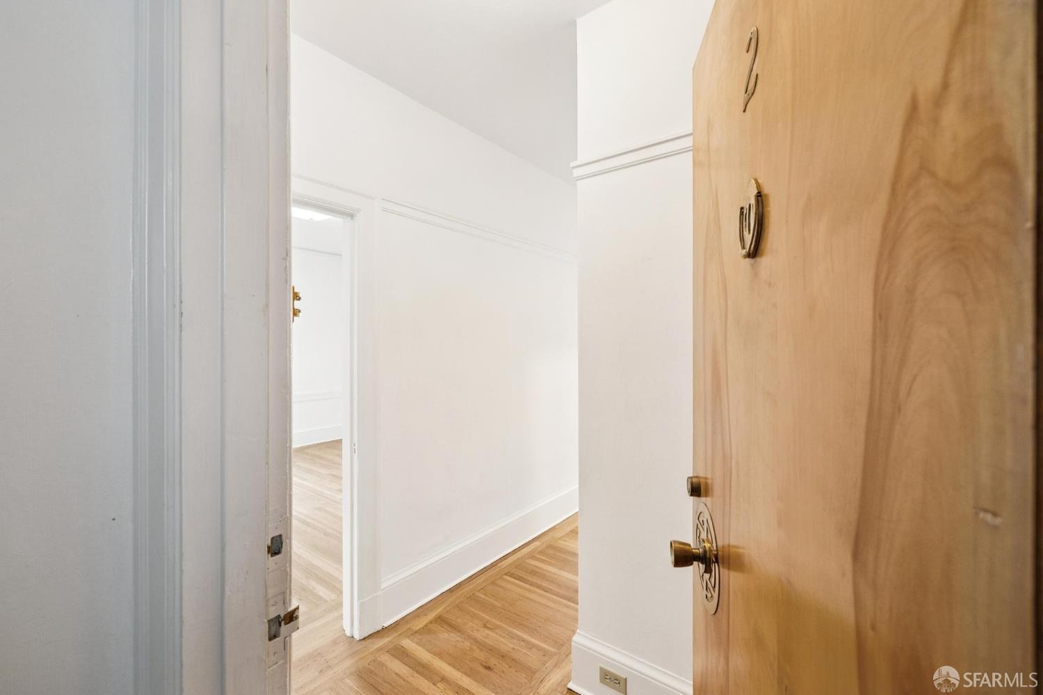 Detail Gallery Image 4 of 15 For 1915 Laguna St #2,  San Francisco,  CA 94115 - 1 Beds | 1 Baths