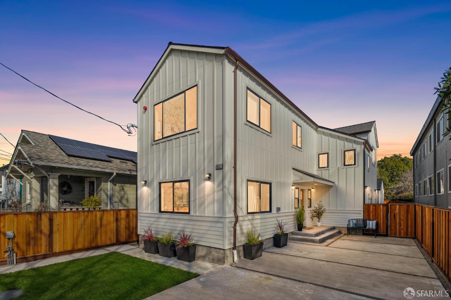 Detail Gallery Image 72 of 73 For 2411 Sixth St, Berkeley,  CA 94710 - 4 Beds | 4 Baths