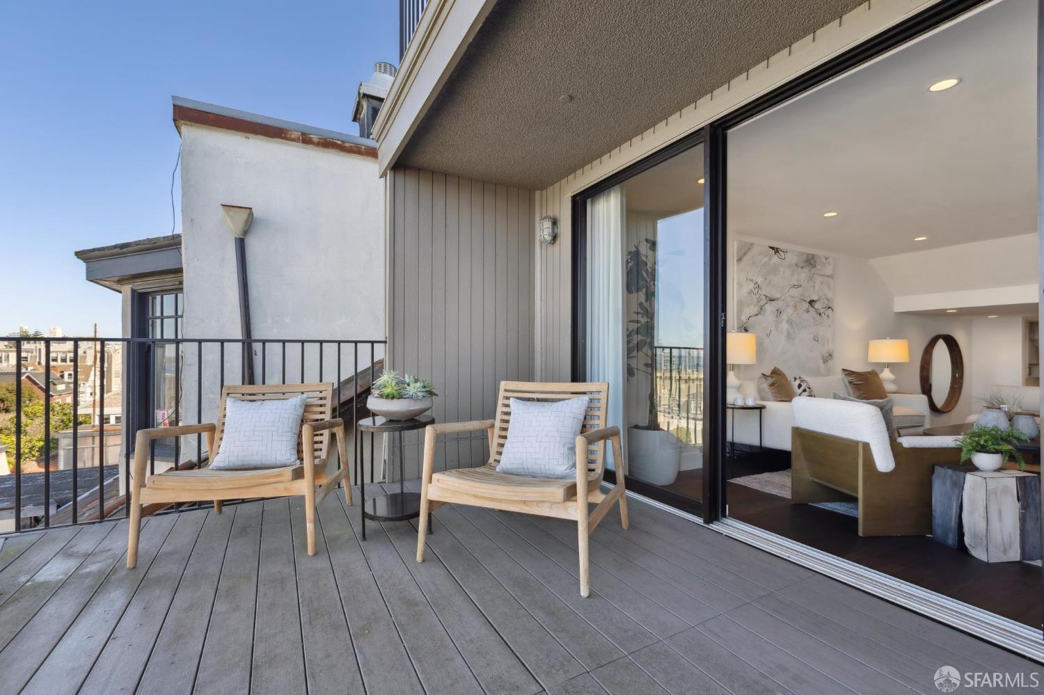 Detail Gallery Image 15 of 46 For 2295 Vallejo St #409,  San Francisco,  CA 94123 - 2 Beds | 2 Baths