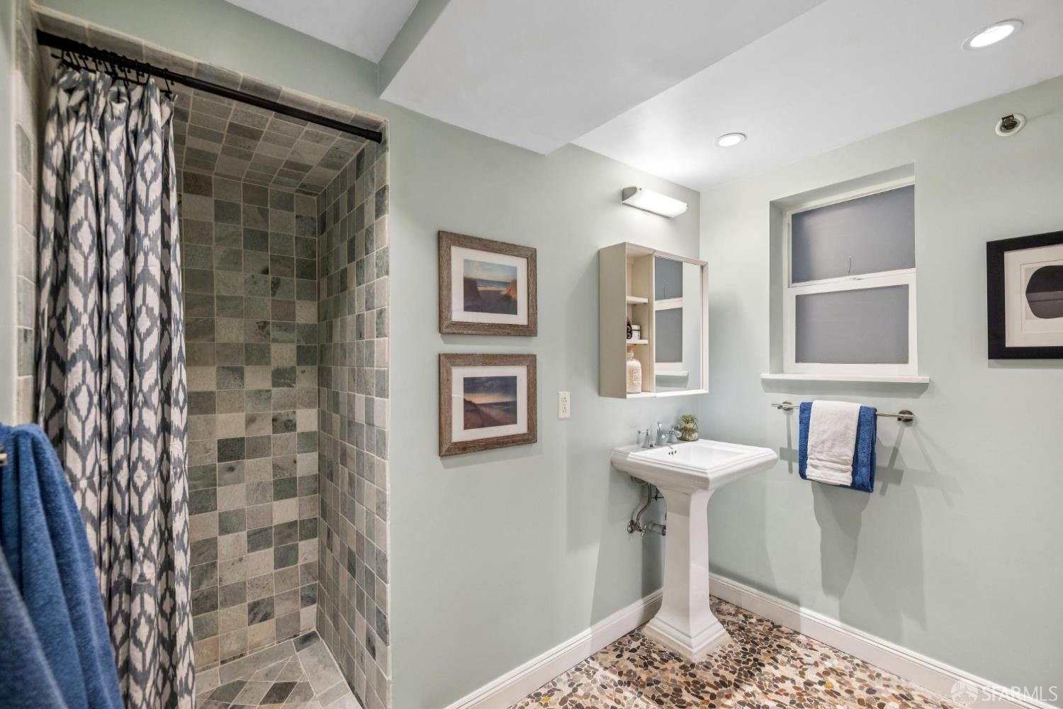 Photo #15: 426100952 Listing: Photo #15