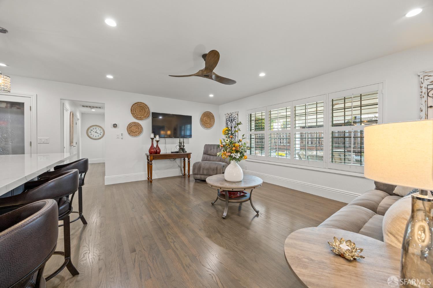 Detail Gallery Image 15 of 36 For 3875 Logan Ct, Concord,  CA 94519 - 3 Beds | 2 Baths