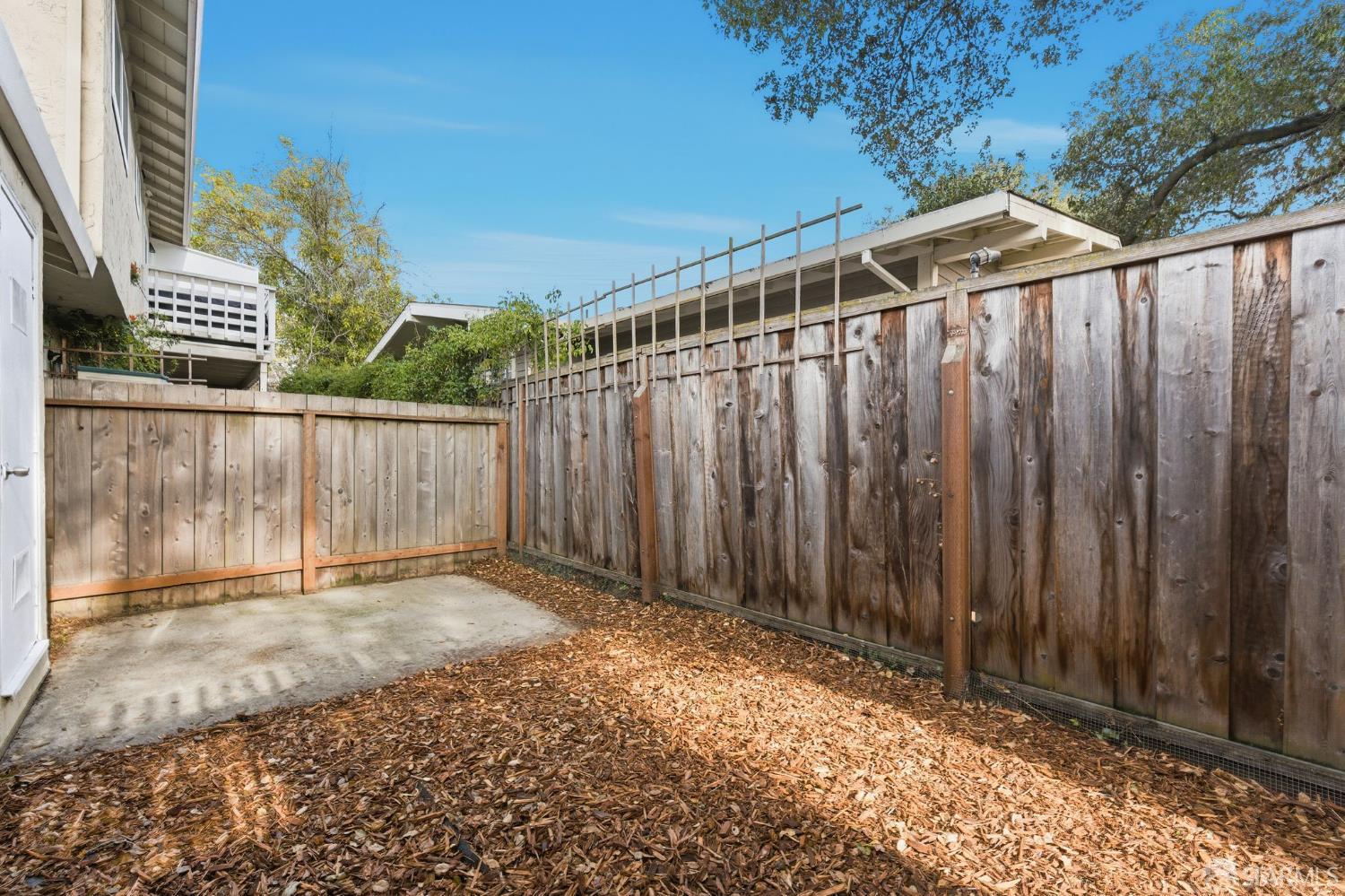 Detail Gallery Image 25 of 35 For 186 Everett Ave, Palo Alto,  CA 94301 - 2 Beds | 1 Baths