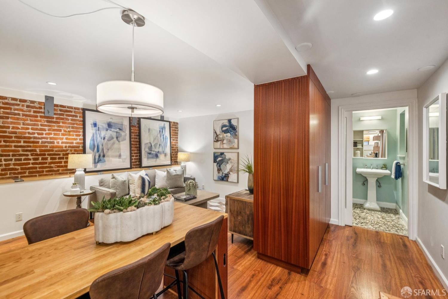 Photo #12: 426100952 Listing: Photo #12