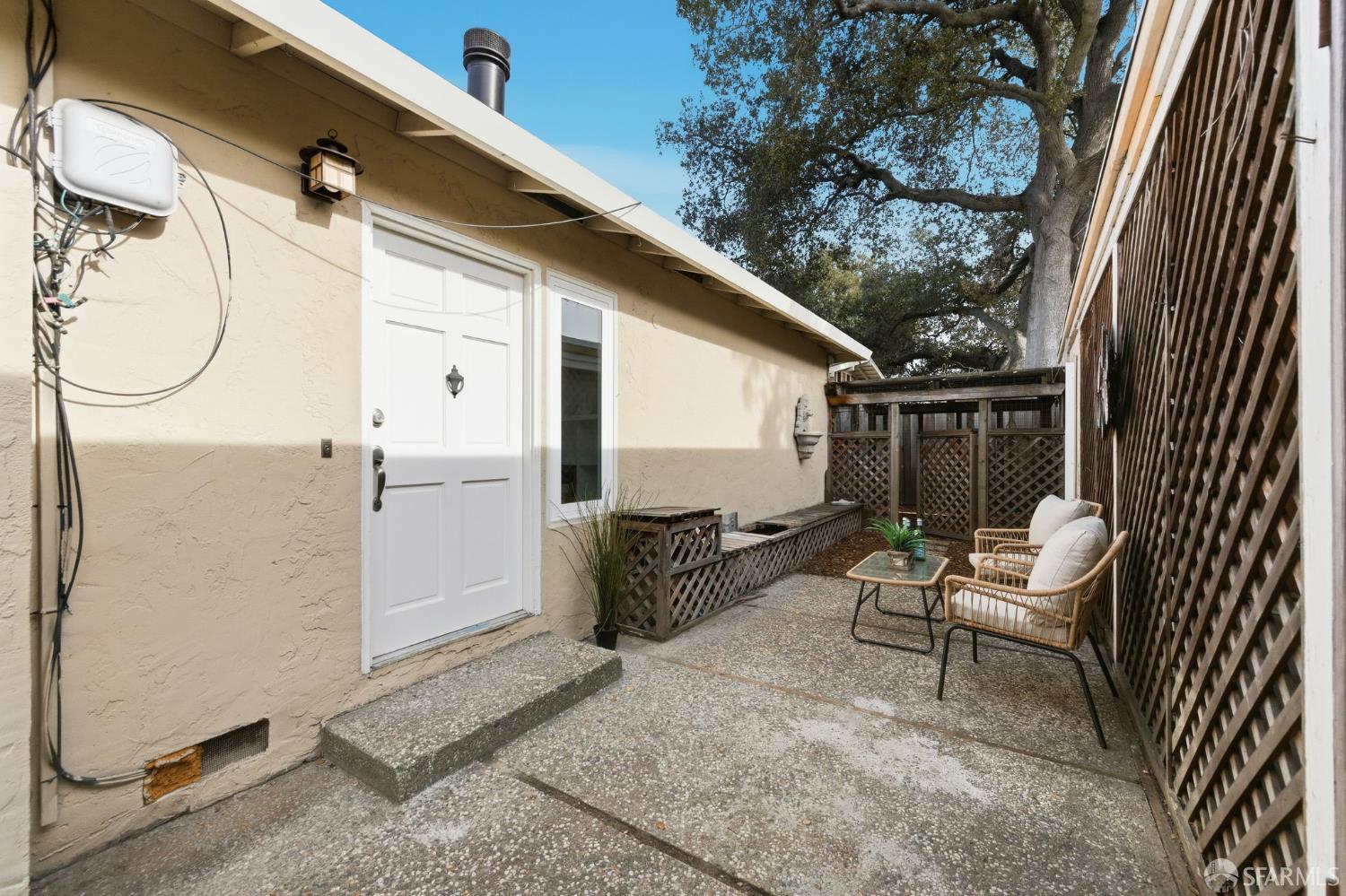 Detail Gallery Image 20 of 35 For 186 Everett Ave, Palo Alto,  CA 94301 - 2 Beds | 1 Baths