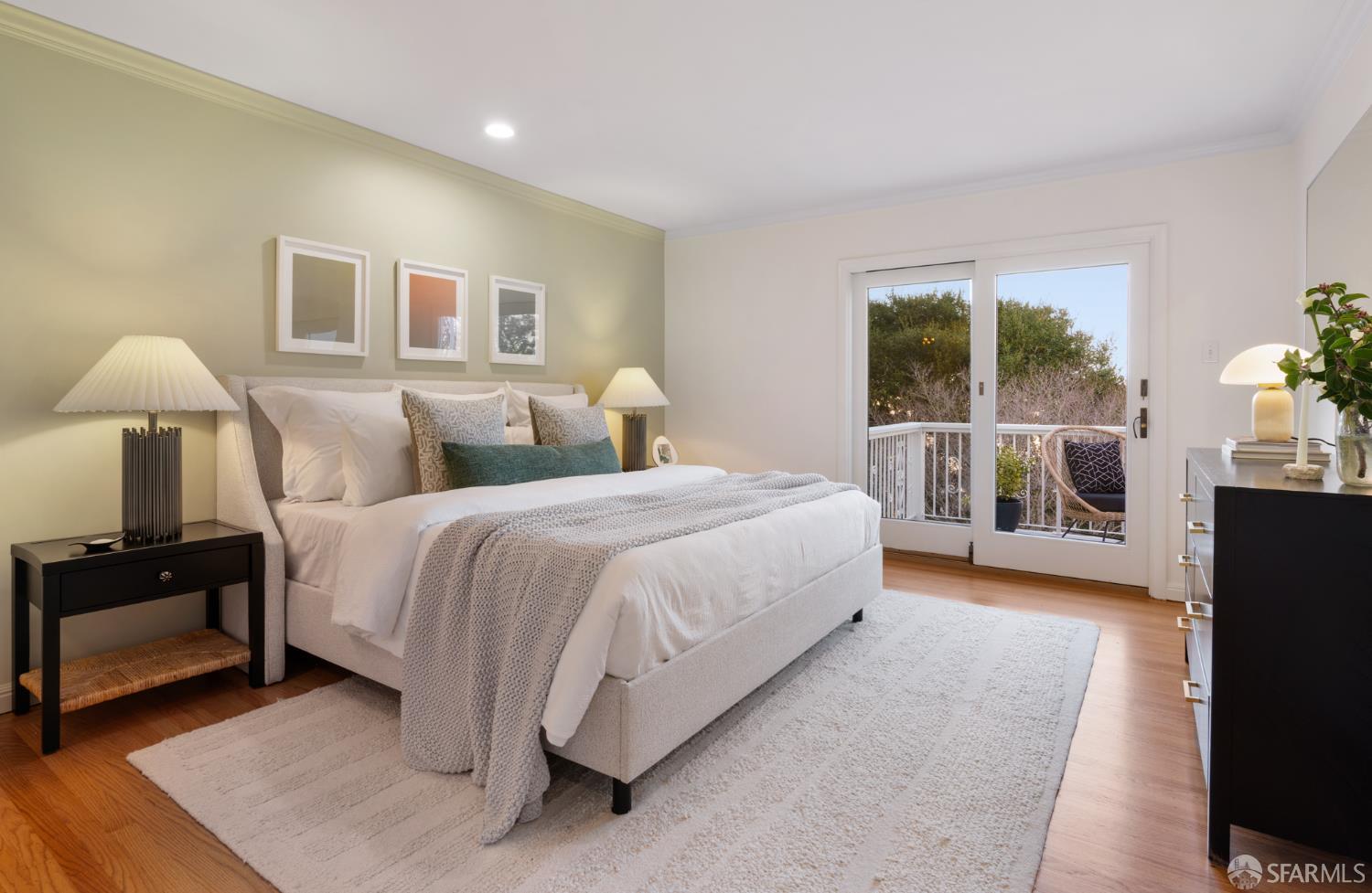 Detail Gallery Image 15 of 33 For 1768 Jackson St, San Francisco,  CA 94109 - 3 Beds | 2 Baths