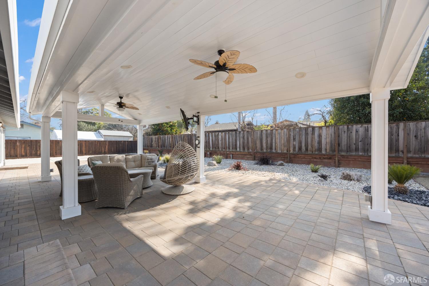 Detail Gallery Image 27 of 36 For 3875 Logan Ct, Concord,  CA 94519 - 3 Beds | 2 Baths