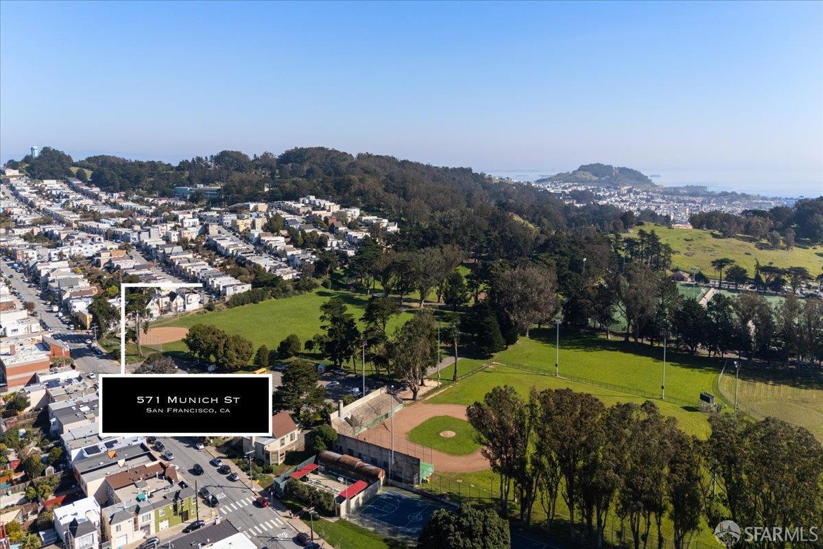 Detail Gallery Image 25 of 26 For 571 Munich St, San Francisco,  CA 94112 - 4 Beds | 2 Baths