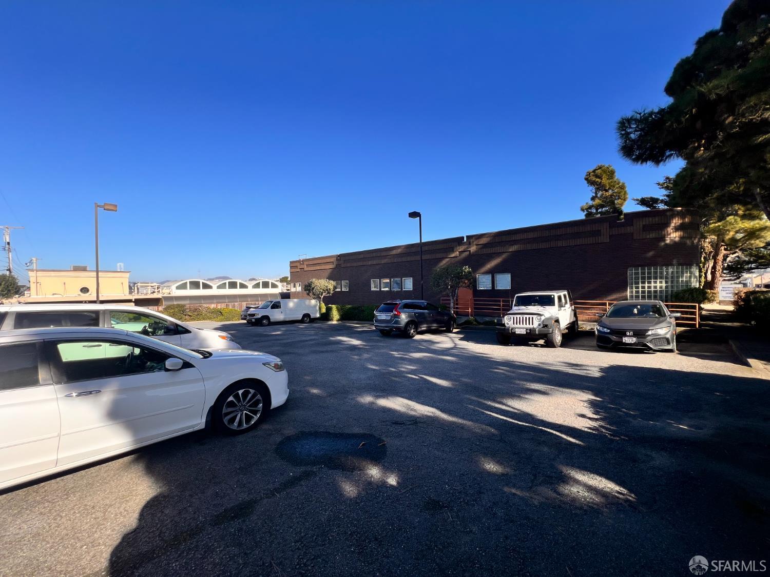 Detail Gallery Image 3 of 12 For 550 Washington St, Daly City,  CA 94015 - – Beds | – Baths