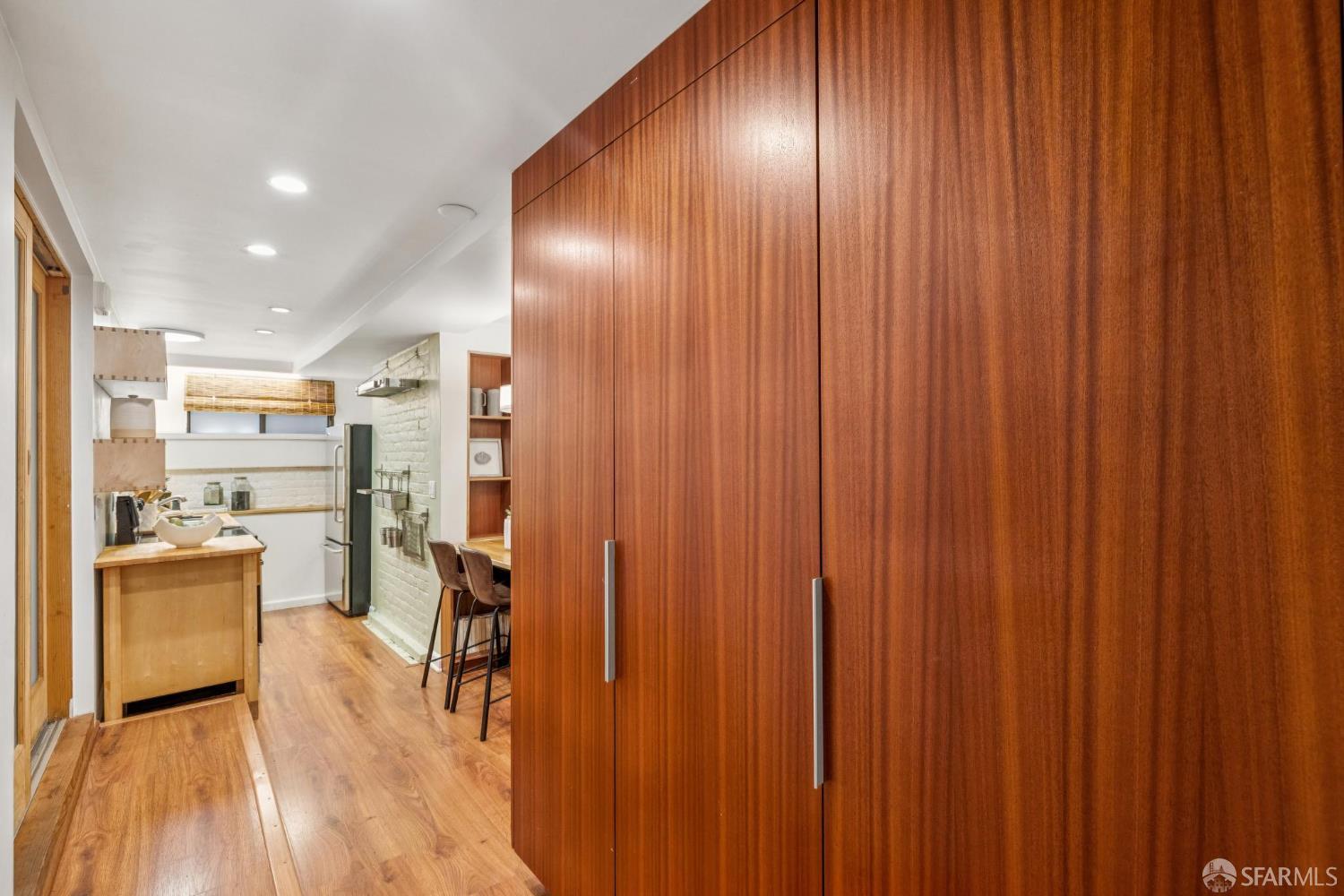 Photo #13: 426100952 Listing: Photo #13