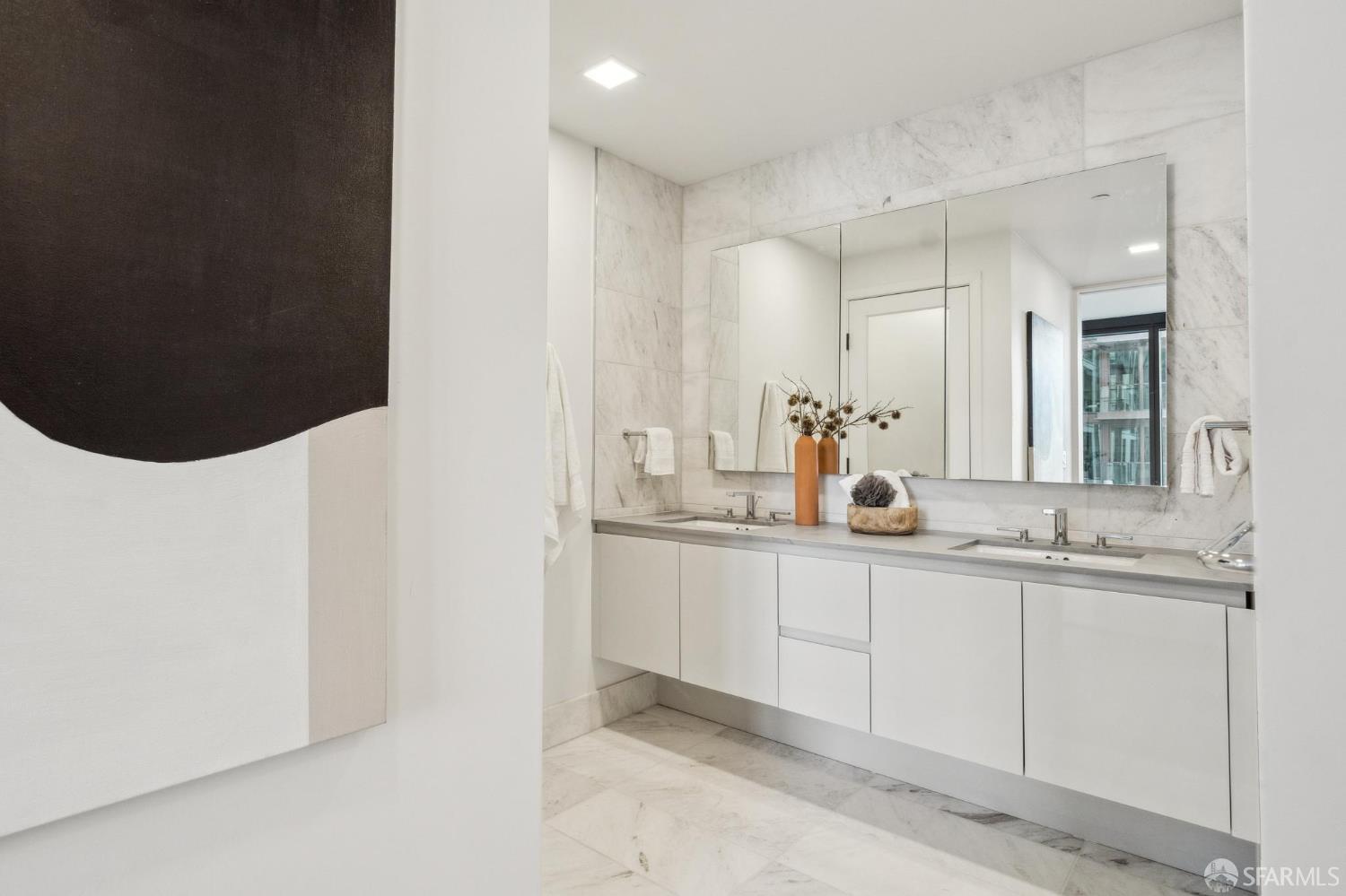 Photo #7: 425010610 Listing: Photo #7