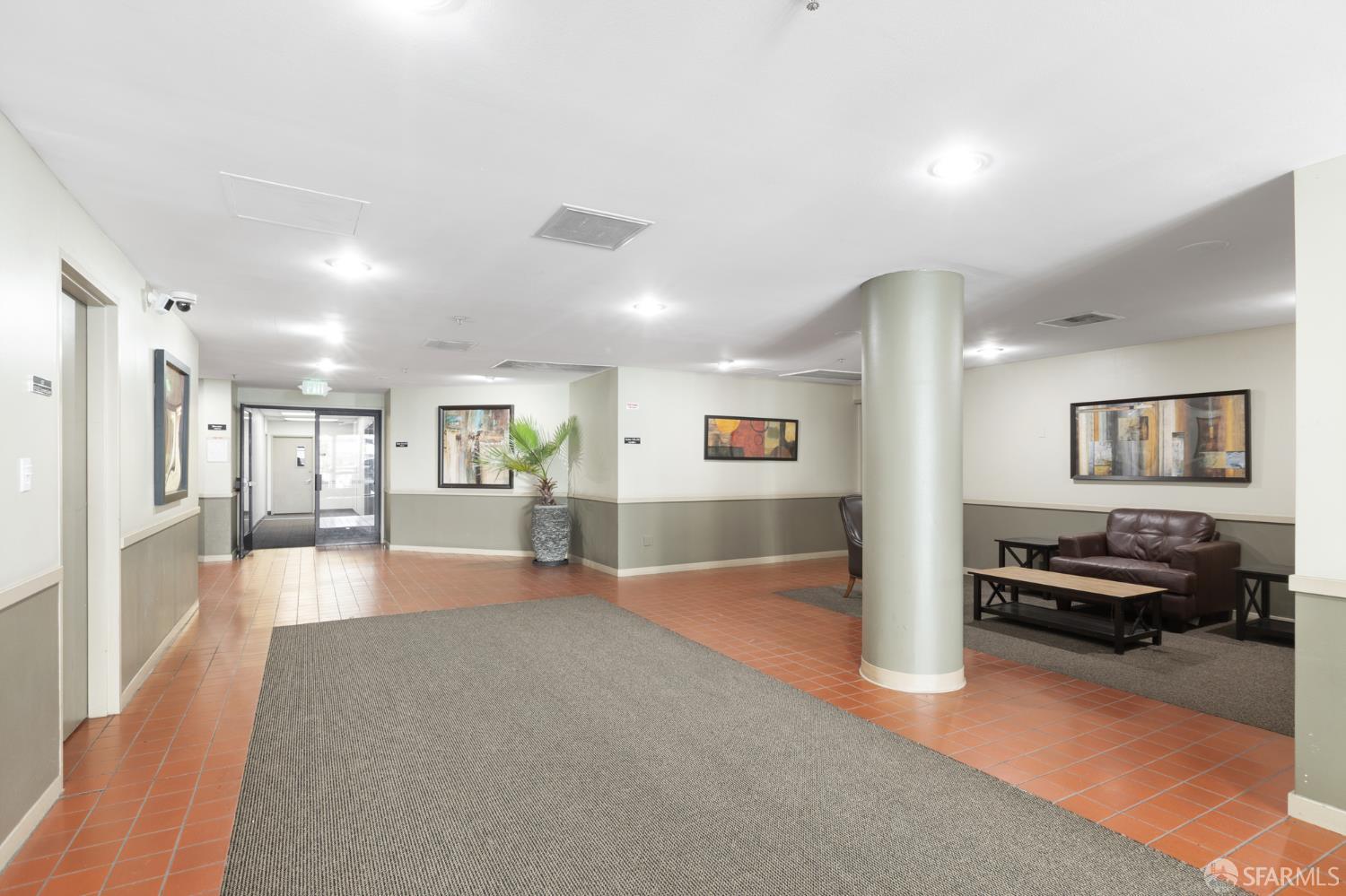 Detail Gallery Image 2 of 17 For 44 Gough St #202,  San Francisco,  CA 94103 - – Beds | – Baths