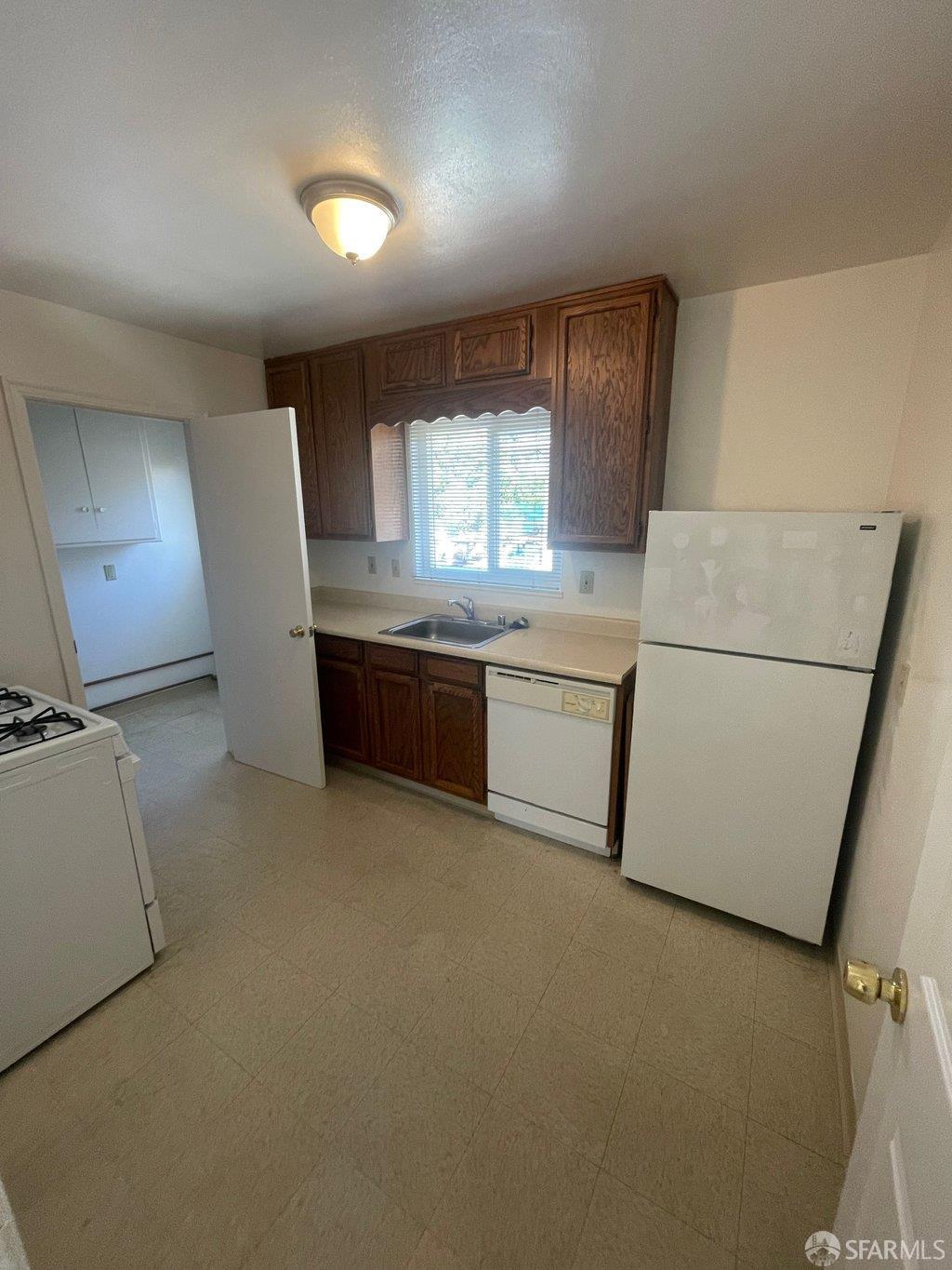 Detail Gallery Image 8 of 24 For 1592 Oriole Ave, San Leandro,  CA 94578 - – Beds | – Baths