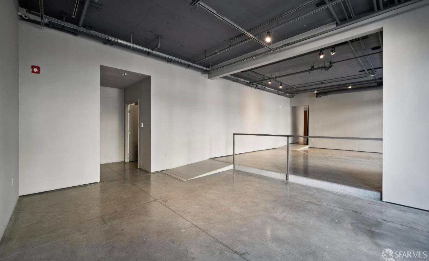 Detail Gallery Image 10 of 40 For 2405 Folsom St #C1,  San Francisco,  CA 94110 - – Beds | – Baths