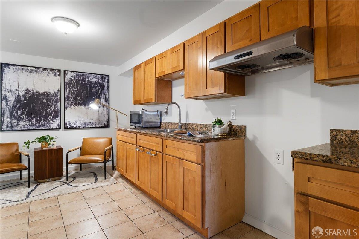 Detail Gallery Image 16 of 26 For 571 Munich St, San Francisco,  CA 94112 - 4 Beds | 2 Baths