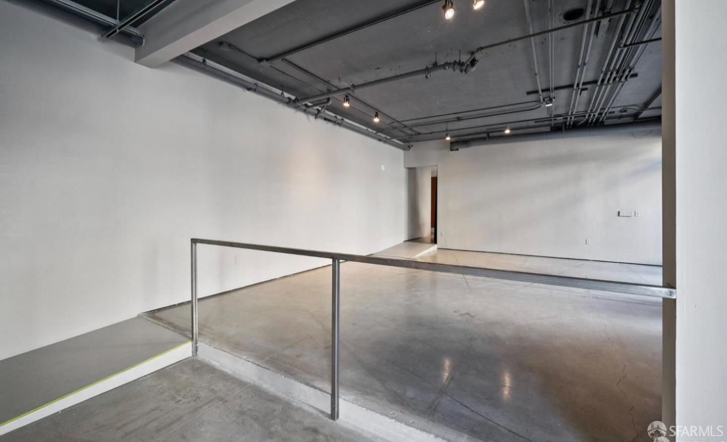 Detail Gallery Image 13 of 40 For 2405 Folsom St #C3,  San Francisco,  CA 94110 - – Beds | – Baths