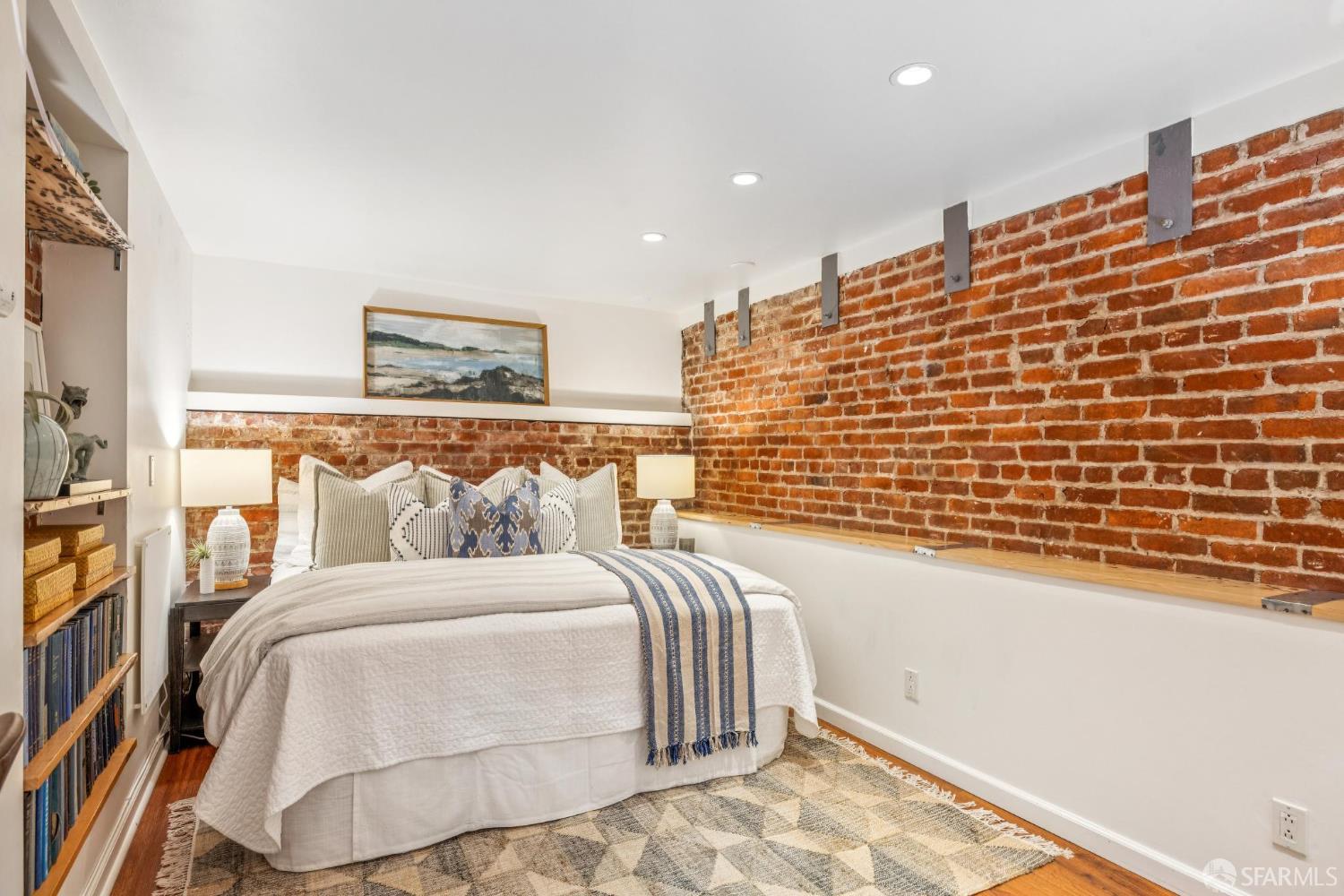 Photo #11: 426100952 Listing: Photo #11