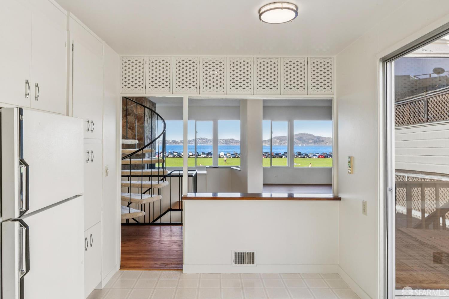 Detail Gallery Image 28 of 68 For 349 Marina Blvd, San Francisco,  CA 94123 - 4 Beds | 3 Baths