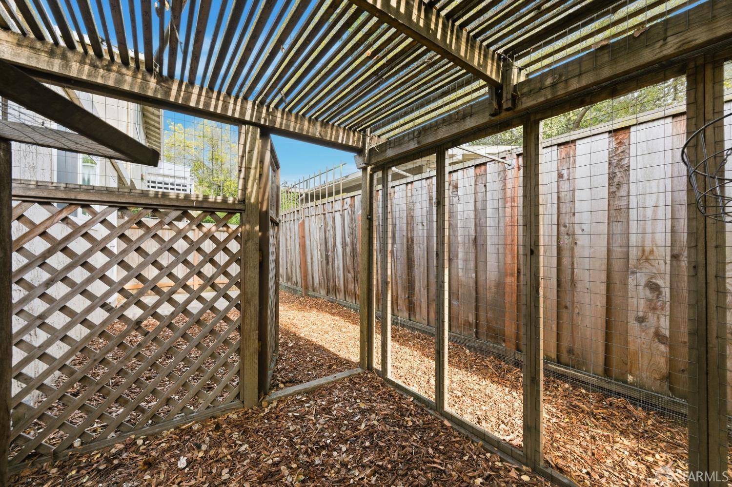 Detail Gallery Image 24 of 35 For 186 Everett Ave, Palo Alto,  CA 94301 - 2 Beds | 1 Baths