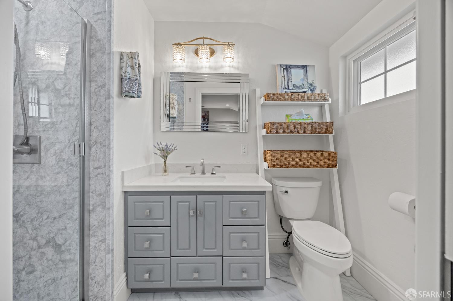 Detail Gallery Image 18 of 36 For 3875 Logan Ct, Concord,  CA 94519 - 3 Beds | 2 Baths