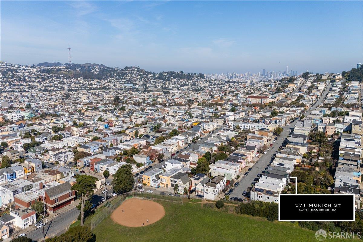 Detail Gallery Image 23 of 26 For 571 Munich St, San Francisco,  CA 94112 - 4 Beds | 2 Baths