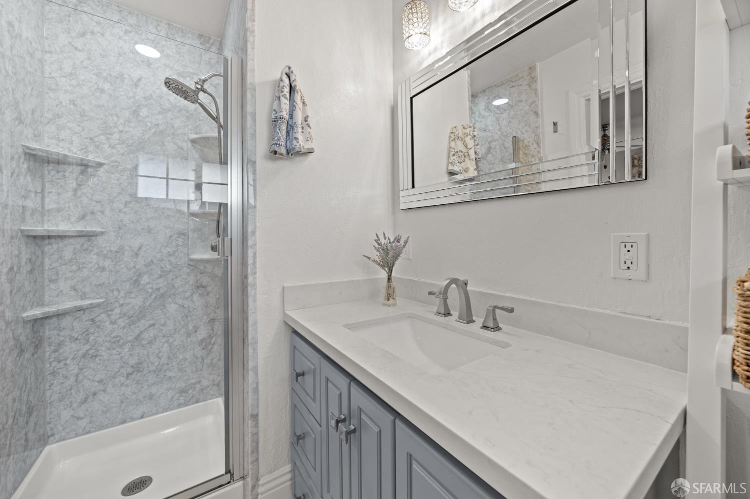 Detail Gallery Image 17 of 36 For 3875 Logan Ct, Concord,  CA 94519 - 3 Beds | 2 Baths