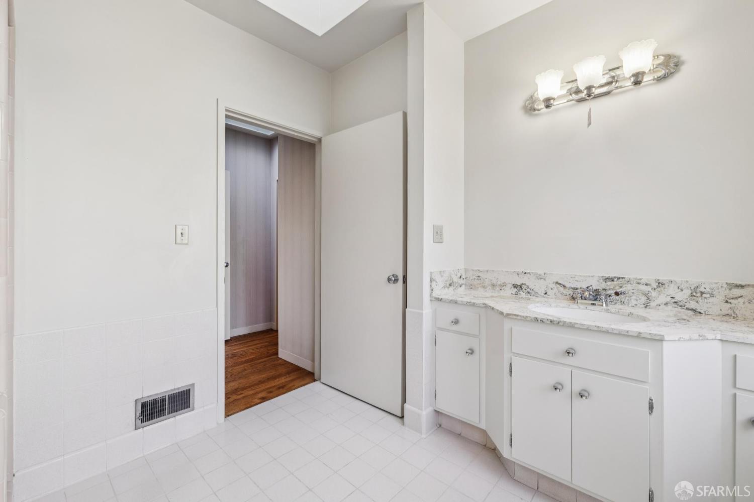 Detail Gallery Image 47 of 68 For 349 Marina Blvd, San Francisco,  CA 94123 - 4 Beds | 3 Baths