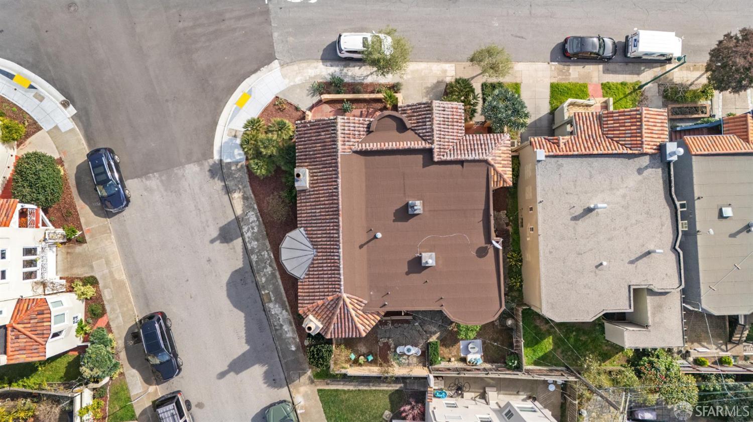 Detail Gallery Image 96 of 96 For 95 Pinehurst Way, San Francisco,  CA 94127 - 3 Beds | 3 Baths