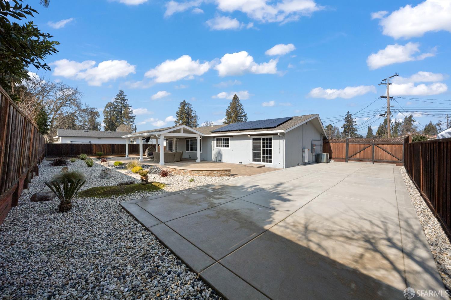 Detail Gallery Image 29 of 36 For 3875 Logan Ct, Concord,  CA 94519 - 3 Beds | 2 Baths