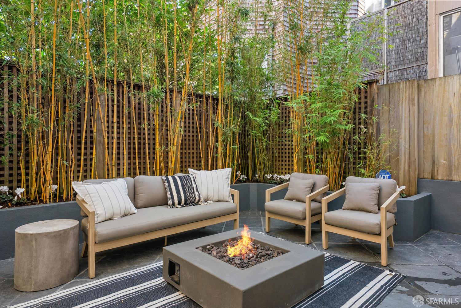 Detail Gallery Image 68 of 72 For 330 Locust St, San Francisco,  CA 94118 - 5 Beds | 5/1 Baths