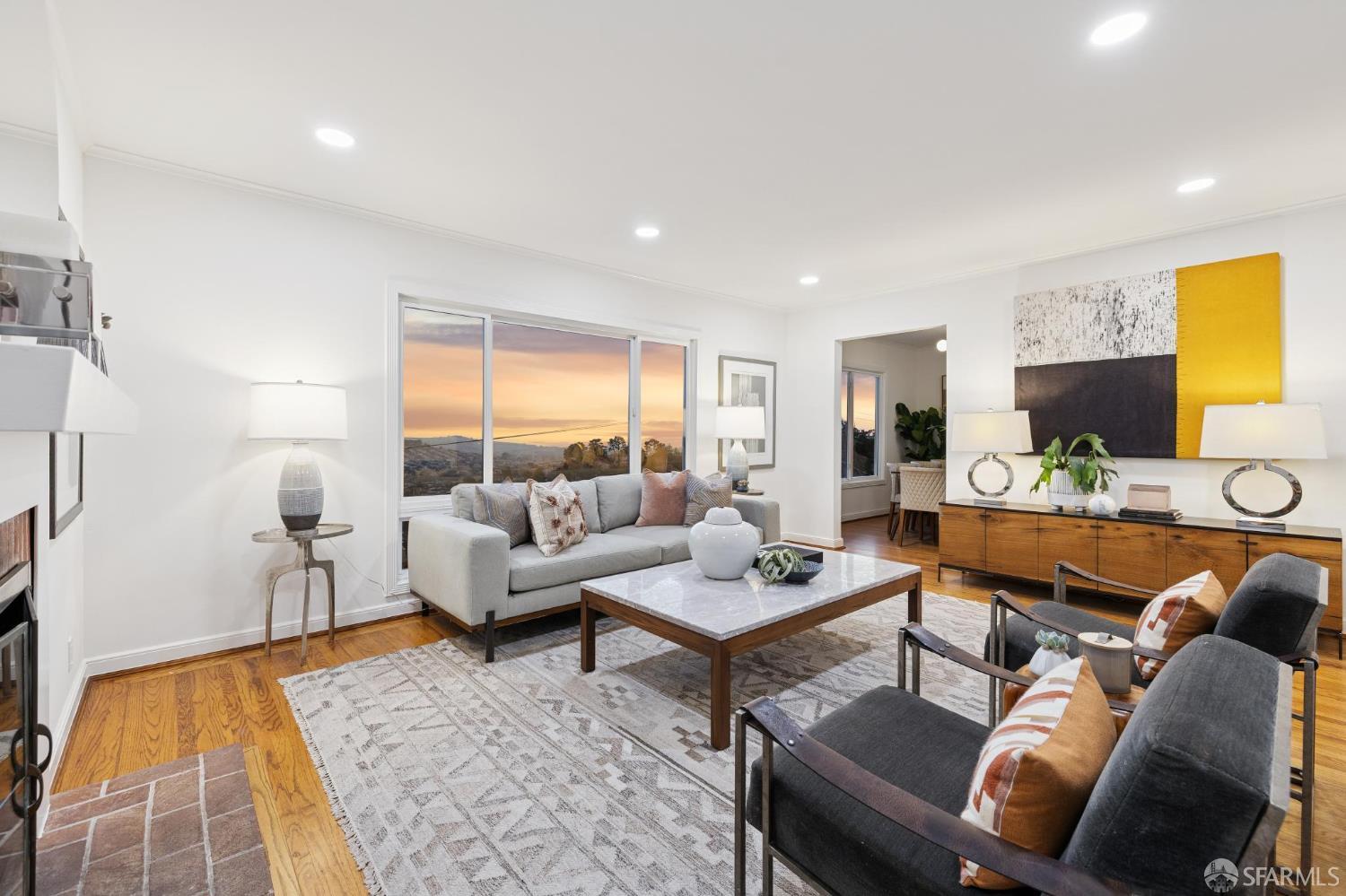 Detail Gallery Image 16 of 90 For 591 Los Palmos Dr, San Francisco,  CA 94127 - 4 Beds | 2 Baths