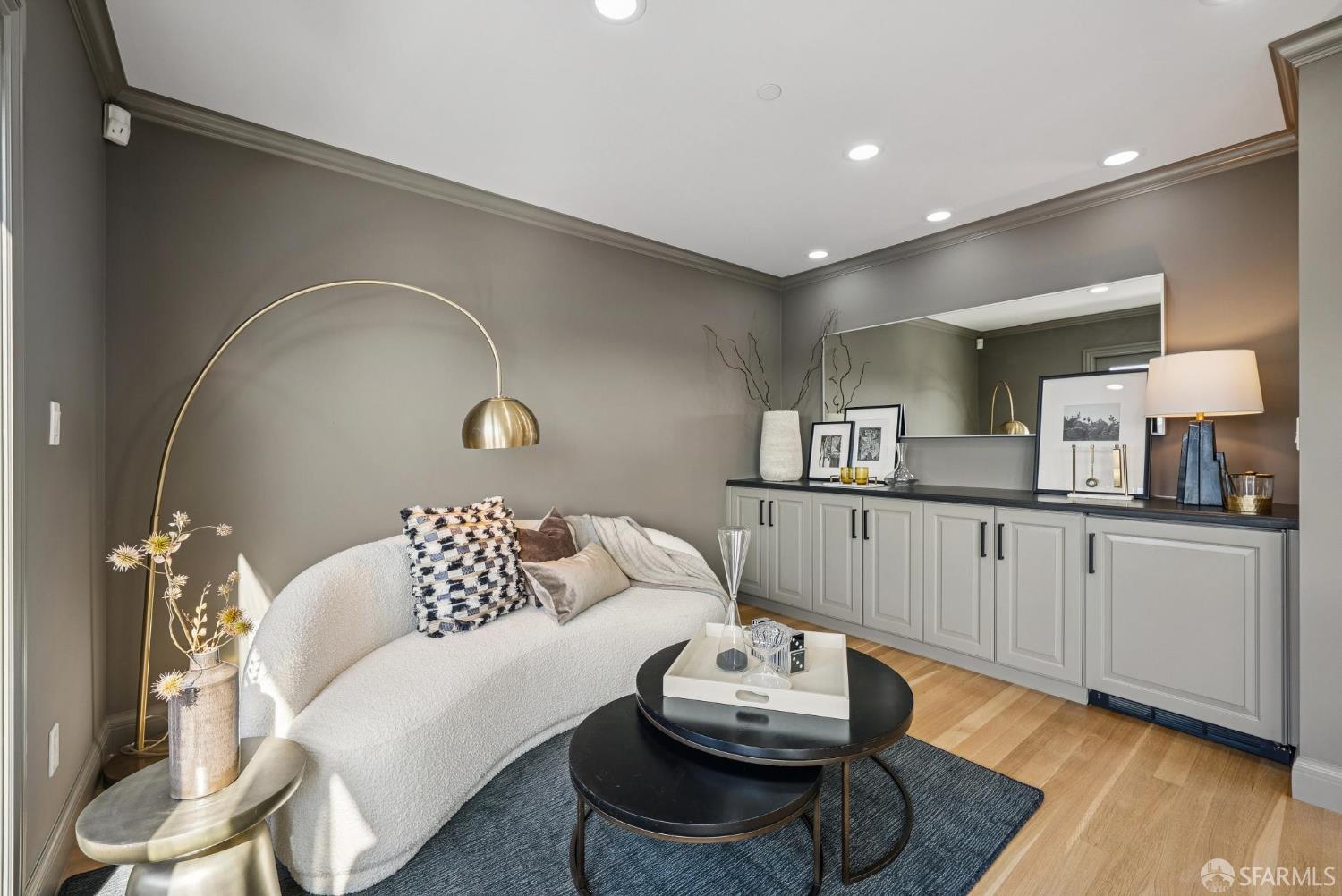 Detail Gallery Image 53 of 72 For 330 Locust St, San Francisco,  CA 94118 - 5 Beds | 5/1 Baths