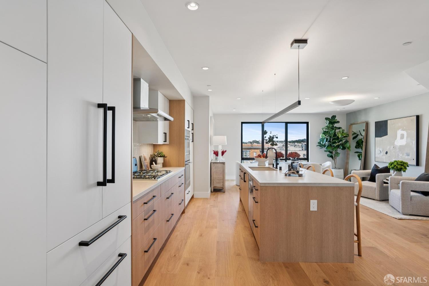 Detail Gallery Image 3 of 17 For 574 27th Ave, San Francisco,  CA 94121 - – Beds | – Baths