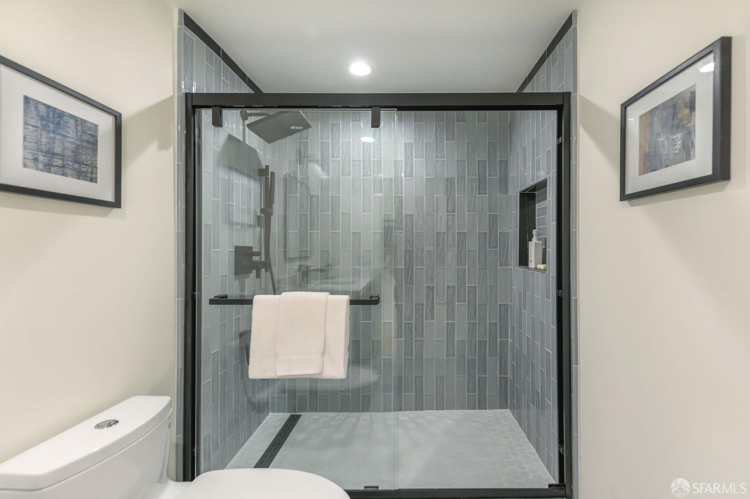 Detail Gallery Image 28 of 37 For 155 Flood Ave, San Francisco,  CA 94131 - 3 Beds | 2/1 Baths