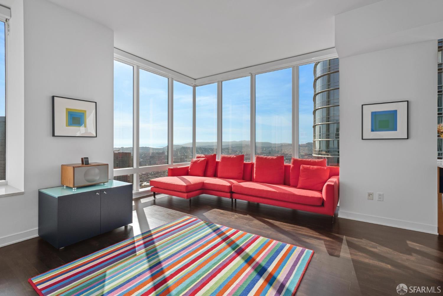 Detail Gallery Image 3 of 49 For 301 Mission St 52d,  San Francisco,  CA 94105 - 2 Beds | 3 Baths