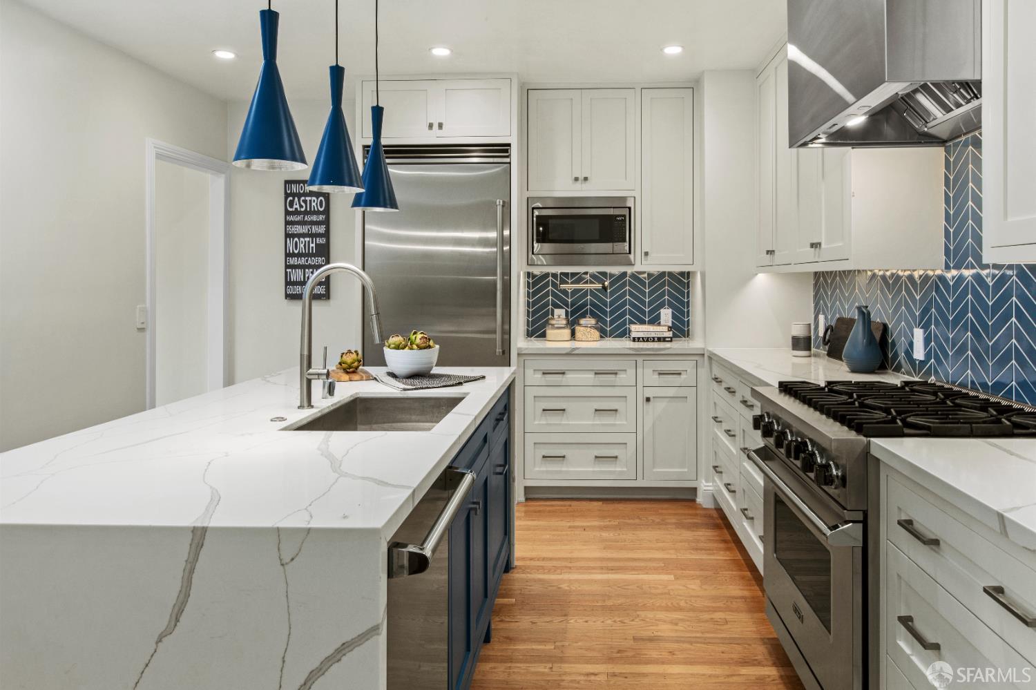 Detail Gallery Image 13 of 87 For 22 Shawnee Ave, San Francisco,  CA 94112 - 3 Beds | 2 Baths