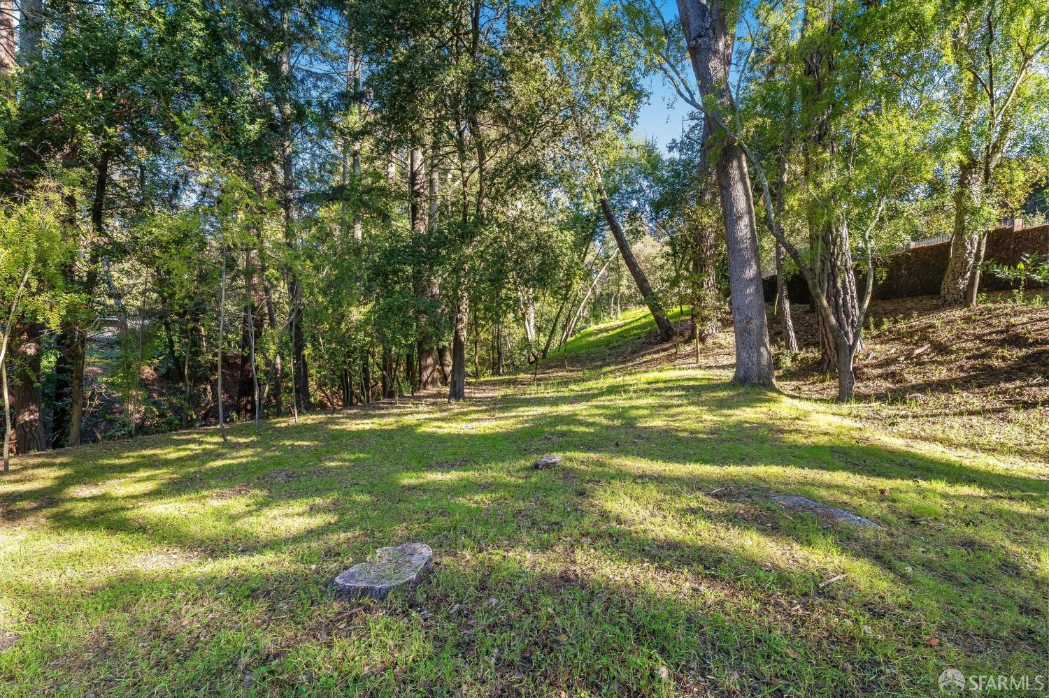 Detail Gallery Image 33 of 38 For 173 Glorietta Blvd, Orinda,  CA 94563 - 3 Beds | 2 Baths