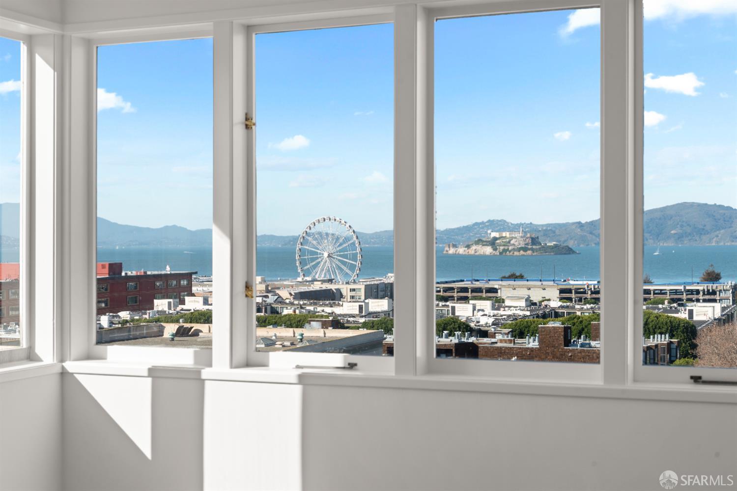 Detail Gallery Image 16 of 90 For 392 Chestnut St, San Francisco,  CA 94133 - – Beds | – Baths