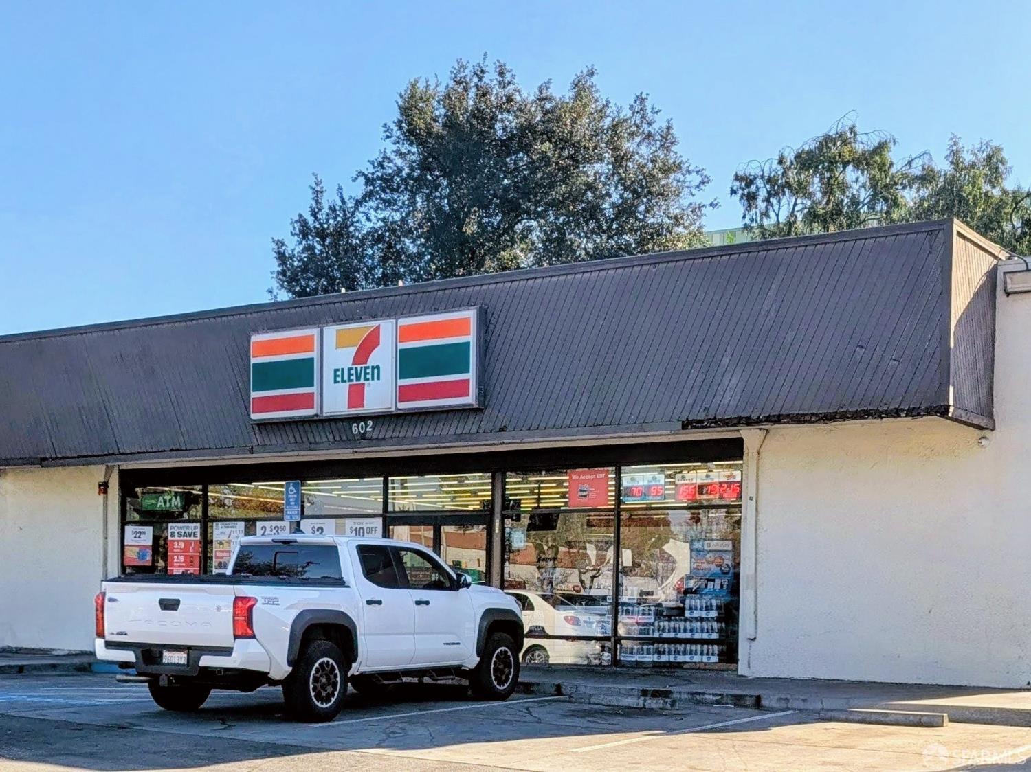 Detail Gallery Image 4 of 6 For 602 Tully Rd, San Jose,  CA 95111 - – Beds | – Baths