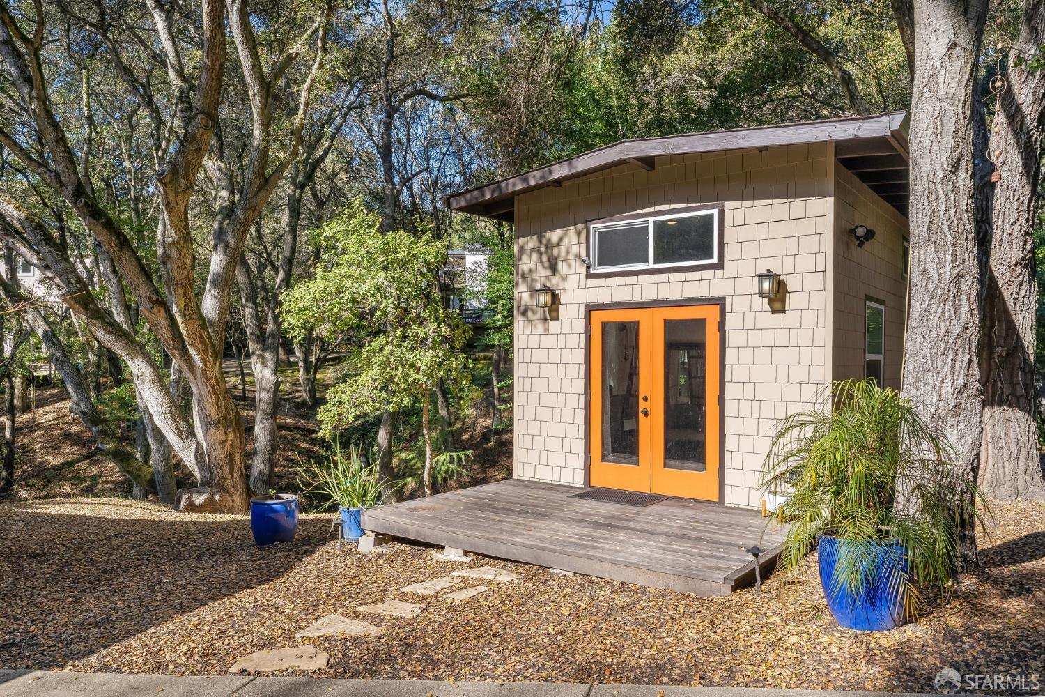 Detail Gallery Image 29 of 38 For 173 Glorietta Blvd, Orinda,  CA 94563 - 3 Beds | 2 Baths