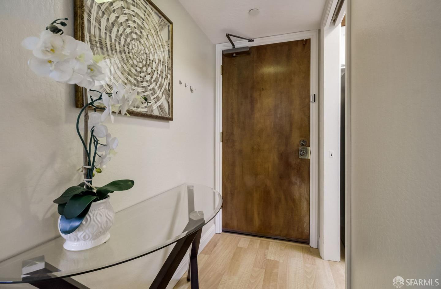 Detail Gallery Image 21 of 35 For 1210 Bellevue Ave #403,  Burlingame,  CA 94010 - 1 Beds | 1 Baths